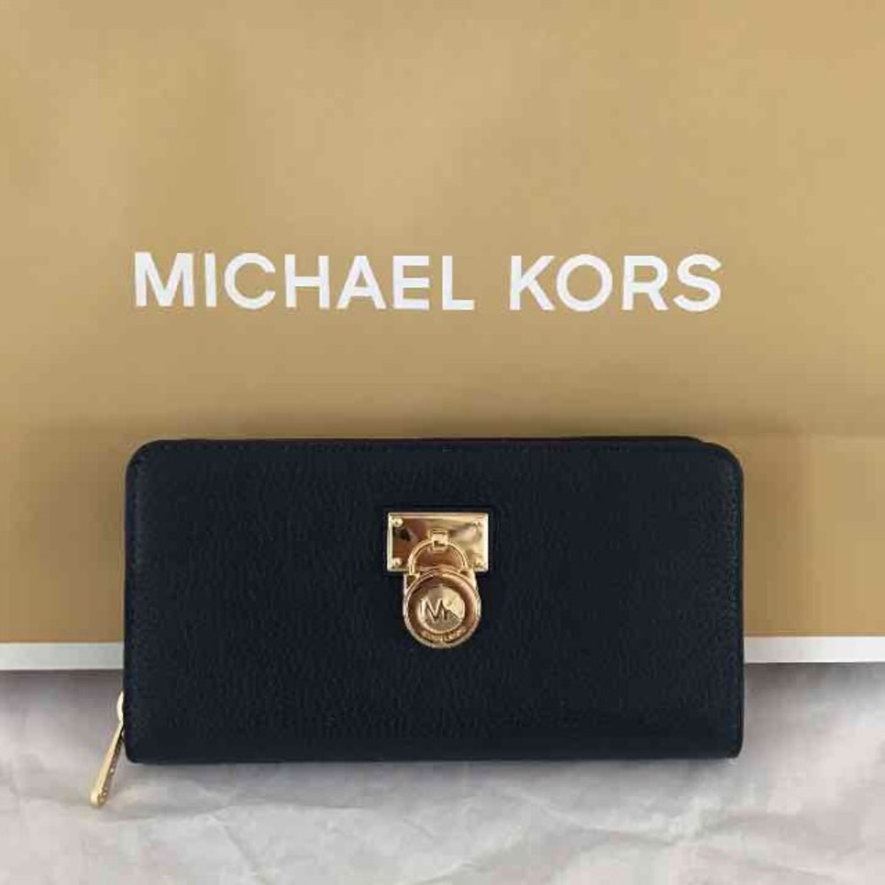 Michael Kors Hamilton Traveller Wallet